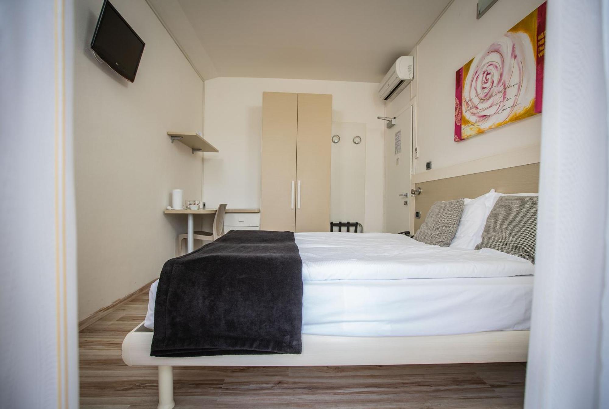 Hotel Villa Alberta Nago-Torbole Ngoại thất bức ảnh
