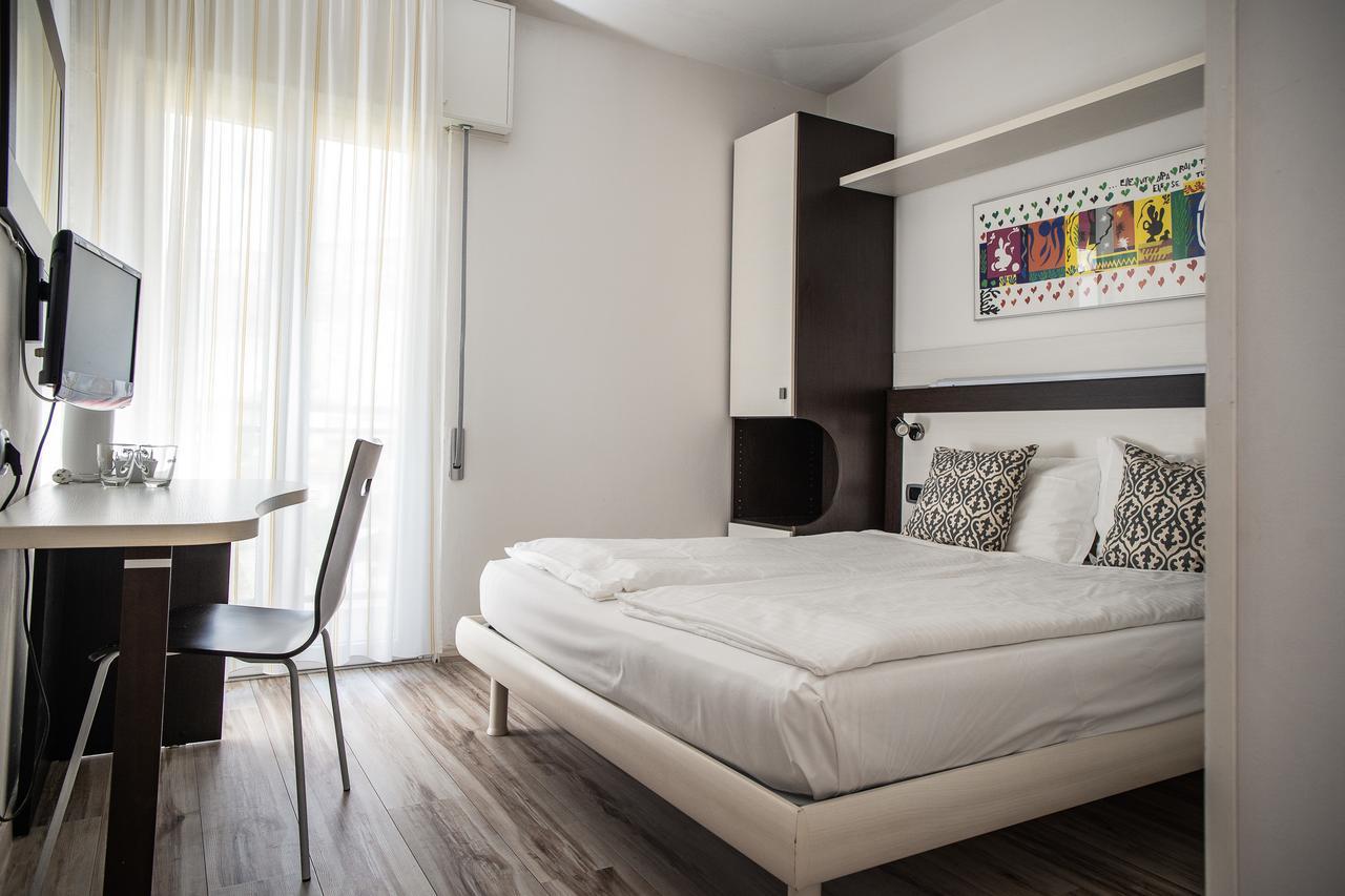 Hotel Villa Alberta Nago-Torbole Ngoại thất bức ảnh